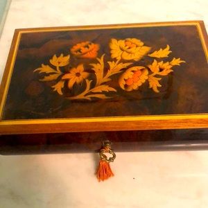 Inlaid wood music box